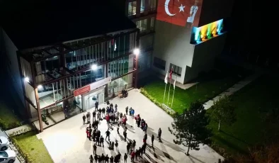 Trampolin Cimnastik Avrupa Şampiyonası’nda Sinan Cankurt ve milli takım altın madalyayla döndü