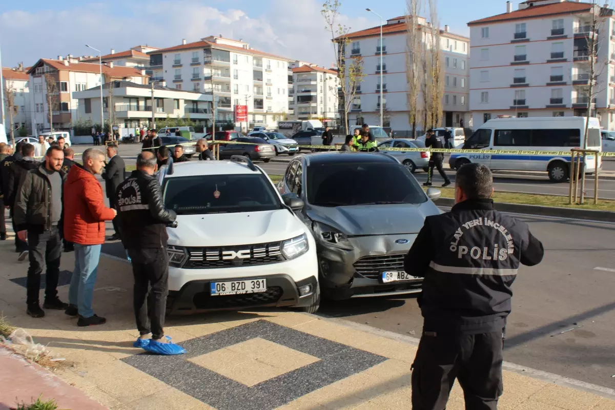 Aksaray’da Park Yüzünden İki Taraf Arasında Bıçaklı Kavga: 2 Yaralı