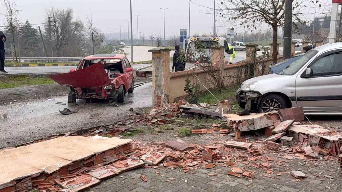 Düzce’de Otomobil Kazası: 5 Yaralı